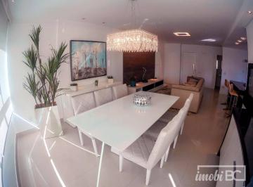 Living · Apartamento com 3 dormitórios à venda, 130 m² por R$ 2.920.000,00 - Centro - Balneário Camboriú/SC