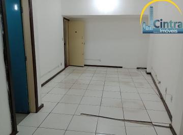 Foto 01 · Vendo sala em Itapuã com banheiro privativo, 22m², edifício bem localizado, R$ 70.000,00, aceita fin