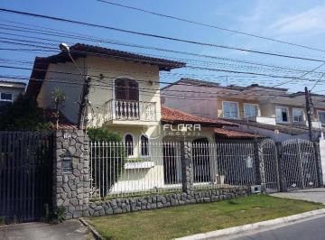 5a68dbfc3c71583616fcac0e549be08e7f6eded6 · Casa à venda, 260 m² por R$ 1.050.000,00 - Piratininga - Niterói/RJ