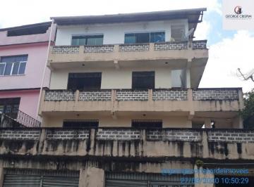 Foto 01 · Casa tipo apartamento em primeiro andar com 3/4, varanda, bem localizado na Santa Mônica para Vender