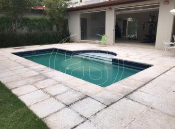Casa · 303m² · 3 Quartos · 4 Vagas · Casa térrea com piscina e 3 suítes para venda no Alto da Boa Vista.