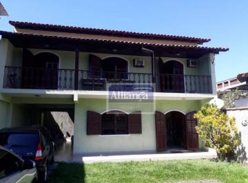 2d9dc3ea64922a2240edd0db9ac1e7cce333cd28 · Casa de luxo no Barro Vermelho! 5 dormitórios, varanda estendida, churrasqueira e 6 vagas de garagem