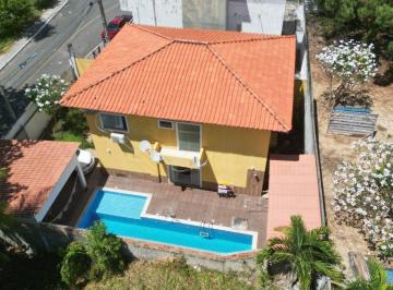 Casa de 4 quartos, Lauro de Freitas · Casa 4/4 solta com piscina Portaria 2 de Vilas do Atlântico, completa