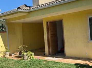 Casa · 180m² · 3 Quartos · 4 Vagas · Casa à venda - em Vargem Grande