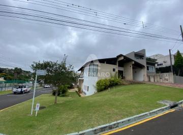 Casa · 389m² · 6 Quartos · 4 Vagas · Casa de Esquina em Condomínio Fechado