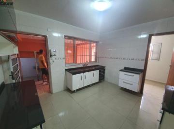 Casa · 10m² · 2 Quartos · 1 Vaga · Imóvel para renda