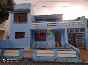 Casa · 450m² · 4 Quartos · 4 Vagas · VENDO CASA EM LOCAL PRIVILEGIADO