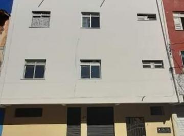 Comercial · 144m² · 2 Quartos · Vende-se Excelente Imóvel no Bairro Banco Raso