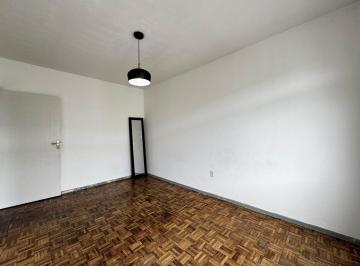 Apartamento · 75m² · 2 Quartos · 1 Vaga · Apartamento Padrão de 2 dormitórios, bom de sol, ventilado e iluminado, 1 vaga de garagem- Trindade/