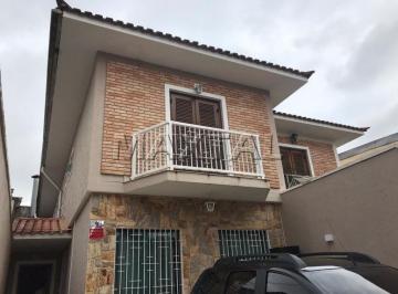 Casa · 170m² · 3 Quartos · 1 Vaga · Sobrado à venda na Vila Nova Mazzei, de 170m², 3 suítes, garagem, sala e churrasqueira.