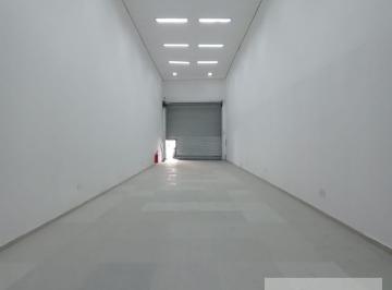 Comercial · 210m² · Alugue Salão Comercial em Centro de Mogi das Cruzes