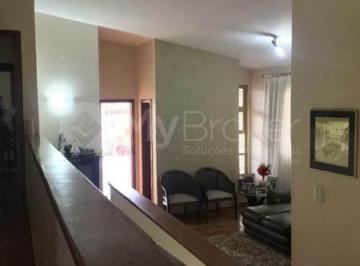 Casa · 898m² · Casa à venda - No Centro