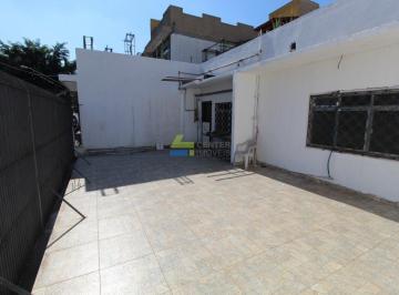 13861_ieRWm80bPoqt47GN632_138615f7239b7aa4f4.jpg · Casa comercial assobradada com 3 salas e quintal