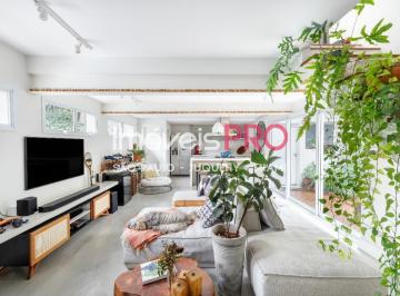 Casa · 170m² · 3 Quartos · 2 Vagas · Linda casa de vila com 3 suítes na Vila Olímpia !