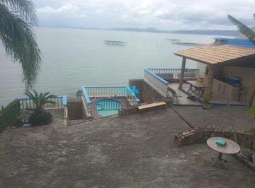 1736_i2j3b1AD1w62L_173666206dddf1ef9.jpg · Casa com 4 quartos no Sambaqui