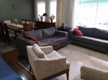 Casa · 183m² · 3 Quartos · 3 Vagas · Bom negócio - casa muito bem conservada
