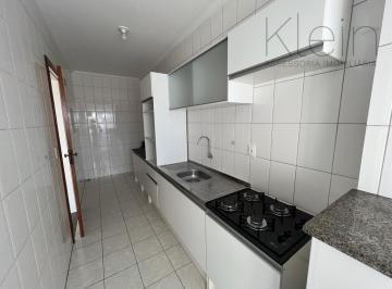 Apartamento · 70m² · 2 Quartos · 1 Vaga · Apartamento com 2 Quartos na Praia Comprida, São José, SC