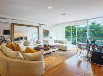 Apartamento · 261m² · 4 Quartos · 2 Vagas · Ipanema quadra da praia! Salão com varanda, 3 suítes e 2 vagas de garagem!