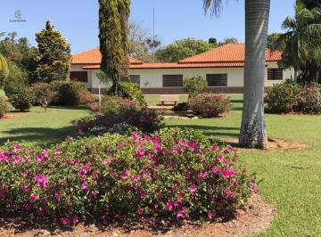 Rural · 200m² · 7 Quartos · Chácara à venda em Barão de Antonina, Centro, com 7 quartos, com 200 m²