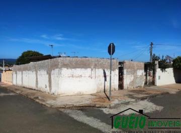 Foto 01 · Casa, Ginásio, Itararé, SP