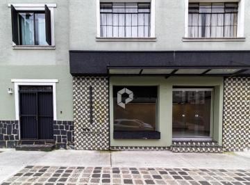Fachada · Comercial para aluguel - em Batel