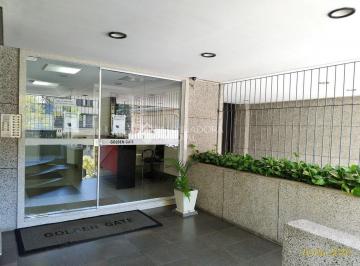 325351_iaQk3_3253515f90e30676a2e.jpg · Sala comercial, copa e lavabo, 41m²