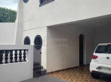 Casa · 300m² · 3 Quartos · 4 Vagas · Casa Padrão em São José do Rio Preto