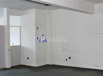 Prédio Comercial / Humaitá · Prédio comercial com cerca de 800m² em Humaitá