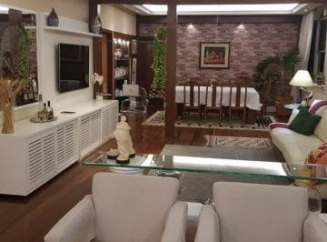 Apartamento · 300m² · 4 Quartos · 2 Vagas · Vendo Maravilhoso Apto 4 Qts, 2 suítes, 2 vagas, 300 m² - Rua Itacuruçá
