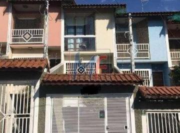 Casa · 180m² · 3 Quartos · REF 11.908 - Linda casa no bairro Vila Laís, 3 quartos sendo 1 suíte, movés planejados nos quartos e