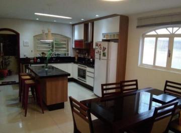 Casa · 137m² · 3 Quartos · 2 Vagas · Excelente Sobrado Tranquilidade
