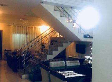 Casa · 210m² · 3 Quartos · 2 Vagas · SOBRADO COM 3 QUARTOS, SENDO 1 SUÍTE A VENDA, 150 m² Macedo - Guarulhos - SP