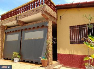 Casa · 100m² · 2 Quartos · 5 Vagas · Casa Térrea grande