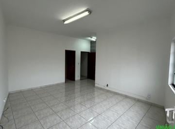 Foto 01 · Aluguel de Sala Comercial de 30m² no Centro de Bragança Paulista-SP!
