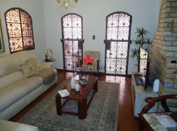 Casa · 284m² · 3 Quartos · 6 Vagas · Sobrado Frontal  -  3 dormitórios sendo um suíte e 6 vagas, na Penha