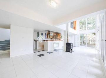 44659_iB7tX833j5jX1M_446595fafe7ee5a13d.jpg · Casa 2 quartos 2 suítes e 3 vagas à venda no bairro Tristeza em Porto Alegre