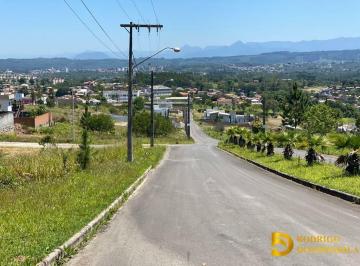 Terreno · 450m² · apenas 2 km do Centro de Criciúma. 10% de entrada e saldo em 60 meses