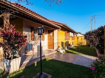 327222_i57503c71x3GgTR2924w_3272226117ba7af09d9.jpg · Imóvel de esquina com três dormitórios