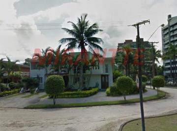 697a0791a24a059b07c9784d5eb96ab3.jpg · Sobrado de 350m² com 5 quartos