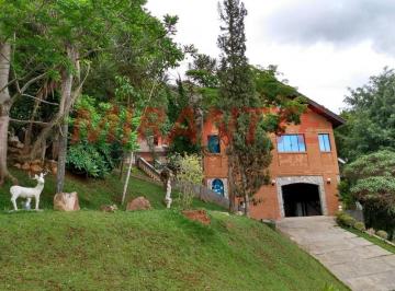 68387b2027b87605b4a4a16d7631322c.jpg · Sobrado de 545m² com 5 quartos