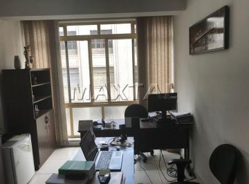 Comercial · 88m² · Sala Comercial 88m², com dois ambientes, 2 banheiros ao Lado da Catedral da Sé.