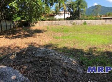 Foto 01 · Lote a venda na Maranduba. Ideal para empreendimento. 1057m², com escritura.