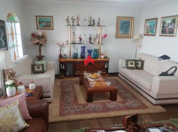 Casa · 230m² · 4 Quartos · 4 Vagas · Casa com 4 quartos 2 Suítes na Vila Gomes Cardim