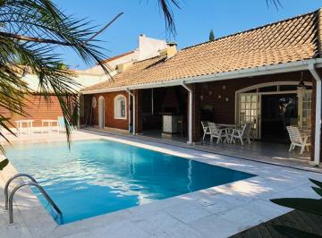 Imagem do Imóvel · Casa disponível para locação de temporadas,próxima da praia.