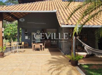 Casa · 300m² · 4 Quartos · 10 Vagas · 300m²- 3quartos- suíte- piscina-sauna