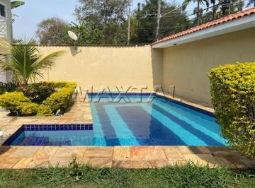 Casa · 640m² · 6 Quartos · 4 Vagas · Sobrado à venda no Tremembé de 640 m², com 6 dormitórios, 6 banheiros, quintal e 4 vagas.