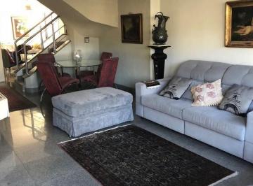 Apartamento · 311m² · 3 Quartos · 2 Vagas · Cobertura de 03 suítes para locação anual na Praia das Pitangueiras Guarujá SP