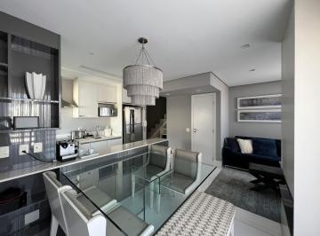 Apartamento de 2 quartos, São Paulo · Apartamento com 2 quartos (com closet) e 1 vaga, Rua Alves Guimarães, 150. Próx. 2 metrôs.