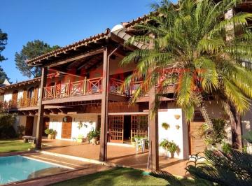 c95e91c092bc575fcbca81374b31bb40.jpg · Sobrado de 900m² com 8 quartos