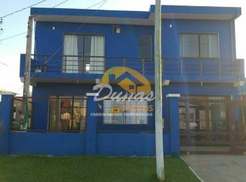 Casa · 164m² · 3 Quartos · 1 Vaga · SOBRADO EM REGIÃO DE MORADORES - NOVA TRAMANDAÍ